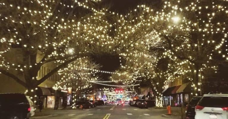 downtown-loveland-holiday-lights-mile-high-on-the-cheap