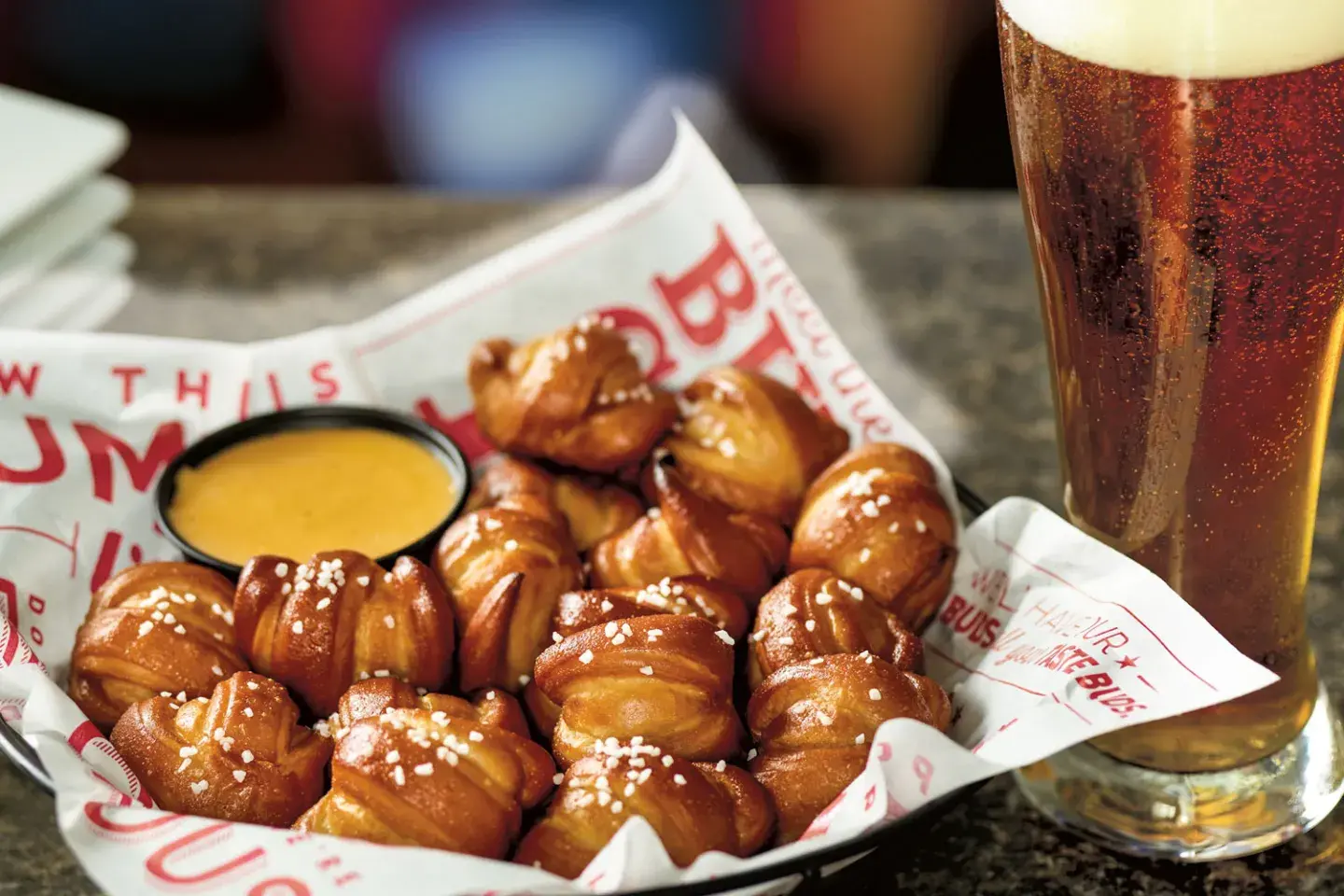 Red Robin Introduces New Happy Hour Specials with Lots of Food & Drink